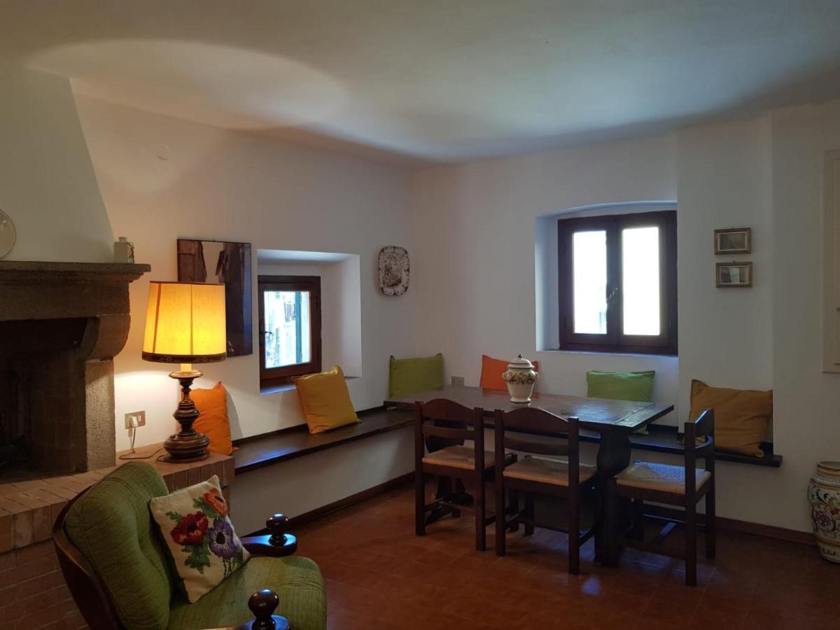 דירות קסטנייטו קרדוצ'י In Castello מראה חיצוני תמונה